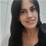 Sou professora de História, formada em Pedagogia. Pós graduada em Sociologia, AE E e Educação à Distância